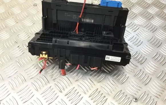 BMW 6 F12 F13 Fuse module 9252815