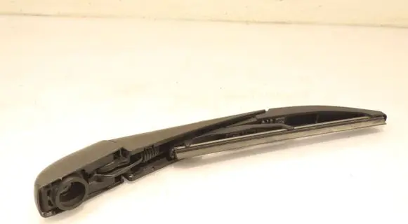 Toyota Auris E210 Rear wiper blade arm 