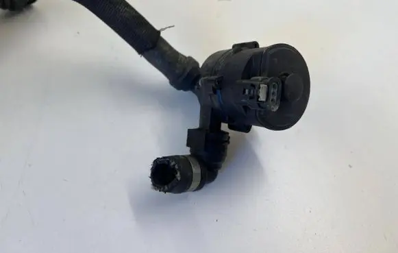 BMW 5 G30 G31 Electric auxiliary coolant/water pump 9372723