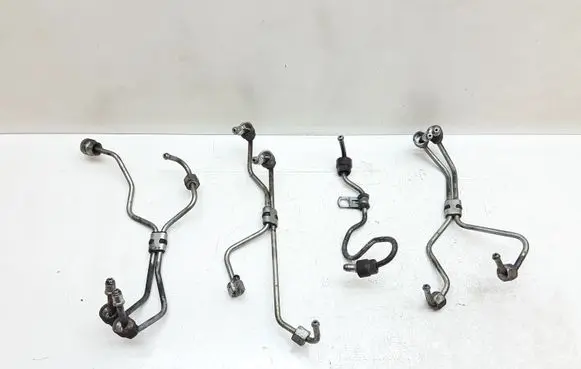 Fuel injector supply line/pipe