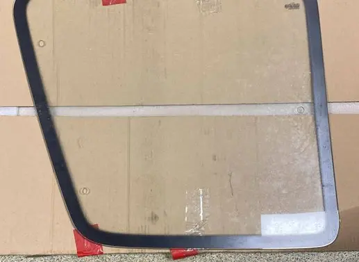 Volkswagen Caddy Rear side window 6K9847301D