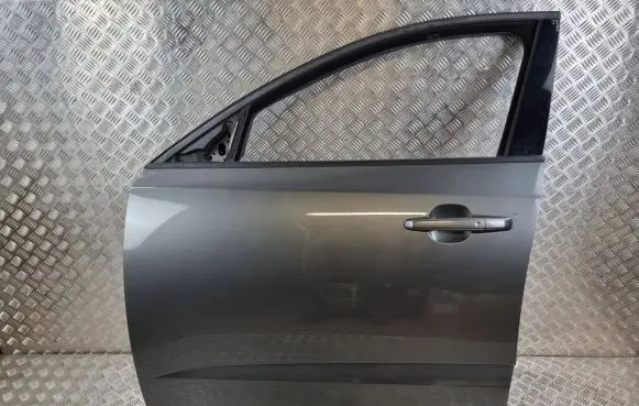 Jaguar E-Pace Front door