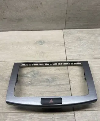 Volkswagen PASSAT B7 Radio/GPS head unit trim 3AA858069D