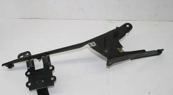 Porsche Panamera (970) Fender mounting bracket 97061020102 970610201