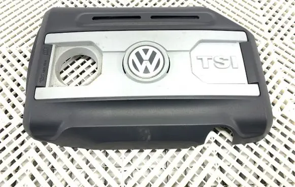 Volkswagen PASSAT CC Engine cover (trim) 06J103925AQ