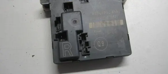 Mercedes-Benz E W211 Door control unit/module 2118201626