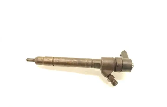 Fuel injector
