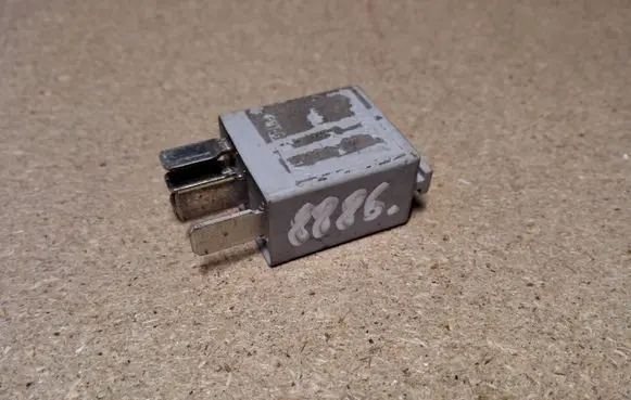 Opel Astra H Other relay 13266315 V23374A1601X005