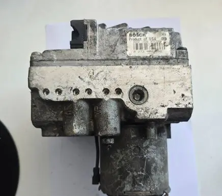 Mercedes-Benz Vito Viano W638 ABS Pump 0273004089