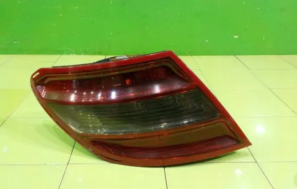 Mercedes-Benz C W204 Rear/tail lights 2048202964L