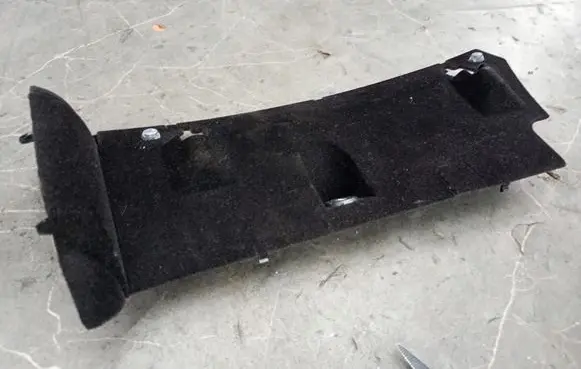 Mercedes-Benz E W211 Air filter box cover A2116804484