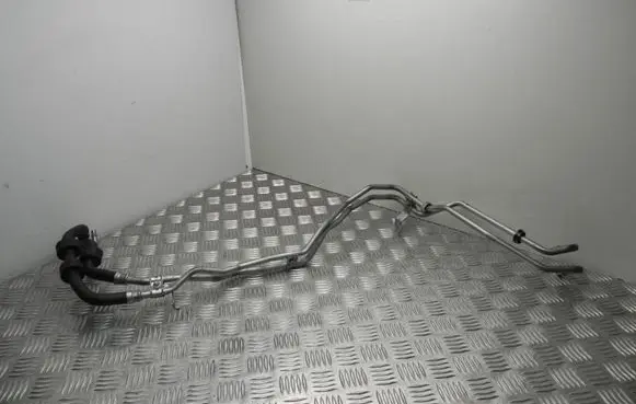 Mercedes-Benz C W205 Engine coolant pipe/hose A2052770700 VD13676