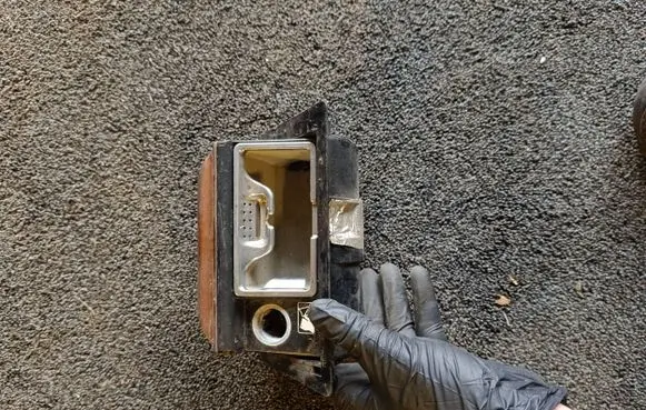 Mercedes-Benz E W124 Ashtray (front) 