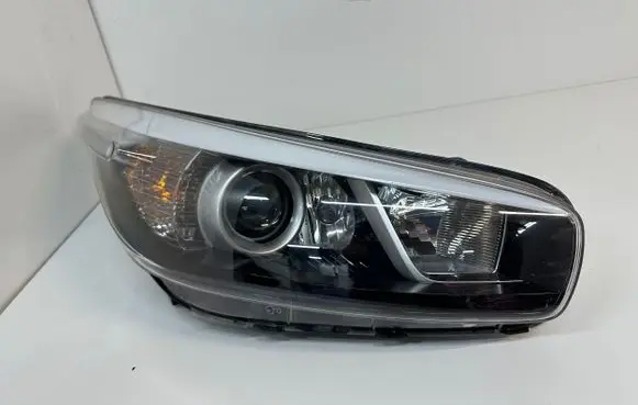 KIA Ceed Headlight/headlamp 92102A2441 R009H4401BU