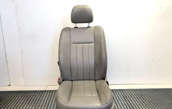 Dodge Durango Front driver seat 