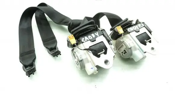 Volkswagen Caddy Front seatbelt 