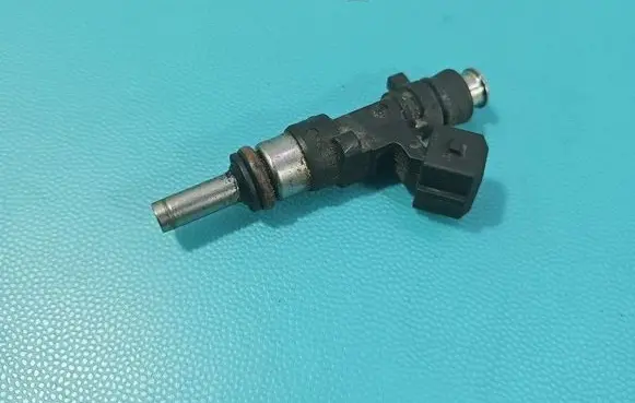 Renault Scenic III - Grand scenic III Fuel injector 0280158216 IMPRK1561682