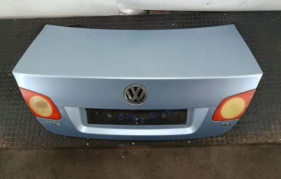 Volkswagen Jetta V Tailgate/trunk/boot lid
