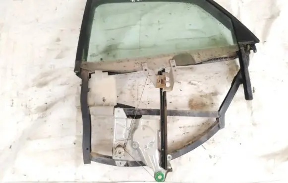 Audi A4 S4 B5 8D Rear door window/glass frame 839753