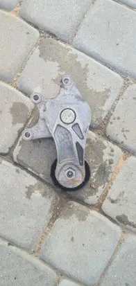 BMW X3 F25 Generator/alternator belt tensioner 7594969