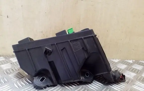 Volkswagen PASSAT B8 Fuse module 5Q0907361B