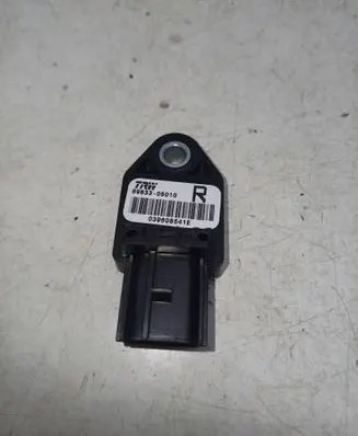 Toyota Avensis T250 Airbag deployment crash/impact sensor 8983305010 039608541E