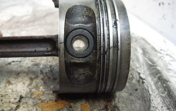 Renault 19 Piston with connecting rod 14I