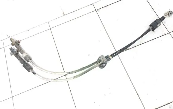 Gear shift cable linkage