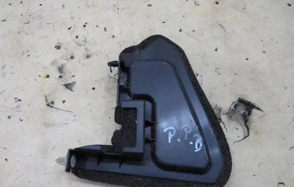 Suzuki Vitara (LY) Fender foam support/seal 72365-54P0