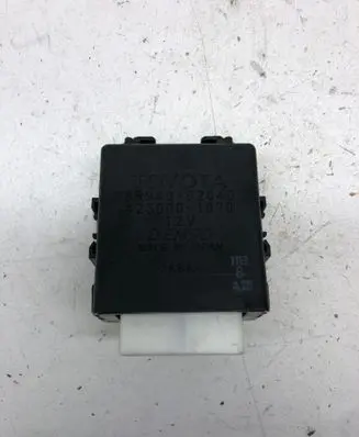 Toyota Auris 150 Window wiper relay 8594002040 2230001070