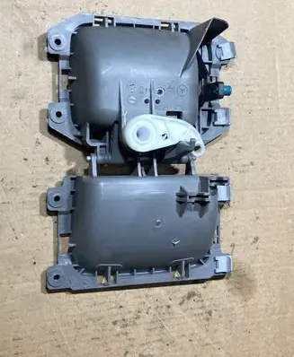 Mercedes-Benz Sprinter W906 Front door interior handle A9067600061 9067600061