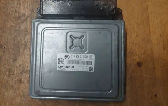 Skoda Yeti (5L) Engine control unit/module ECU 03F906070DD 03F907309N 5WP44754
