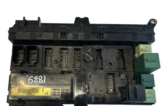 Land Rover Range Rover L322 Fuse module 8380409