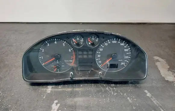 Audi A4 S4 B5 8D Speedometer (instrument cluster) 8D0919861H