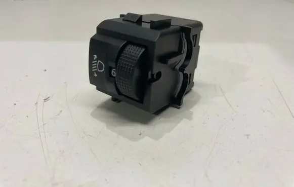 Peugeot 3008 II Headlight level height control switch 98095437ZD