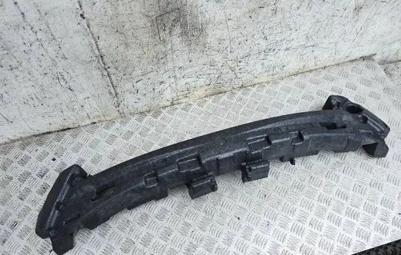 Front bumper foam support bar