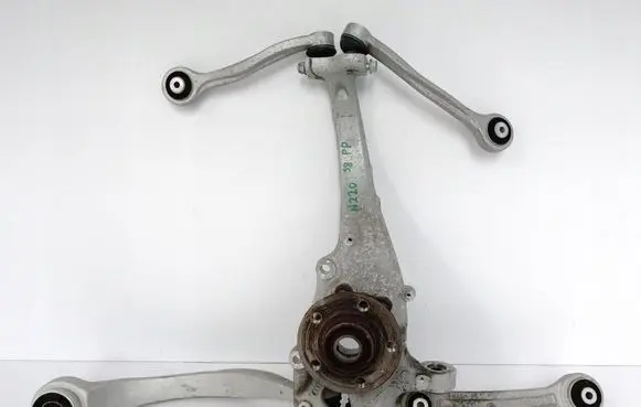 Audi A8 S8 D4 4H Front wheel bearing hub 8K0407613B