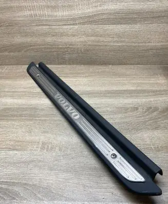 Volvo S40, V40 Front sill trim cover 30818430 30818426