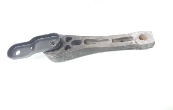 Skoda Octavia Mk2 (1Z) Engine mount bracket 1K0199855AE