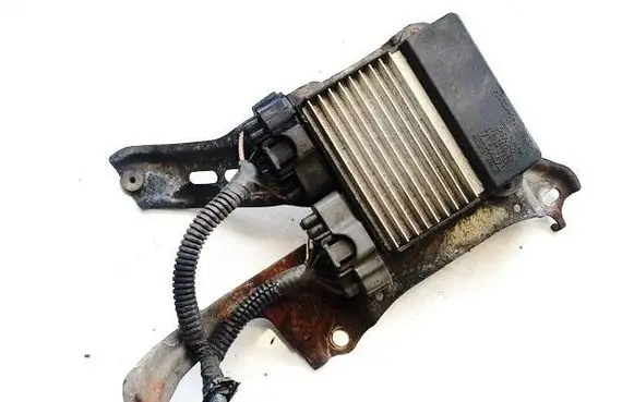 Toyota Auris 150 Coolant fan relay 8987171010
