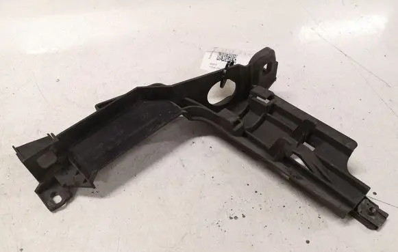 BMW 3 E46 Front bumper mounting bracket 1301073017