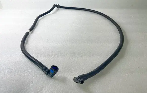 Volkswagen PASSAT B7 Headlight washer hose/pipe AA955970