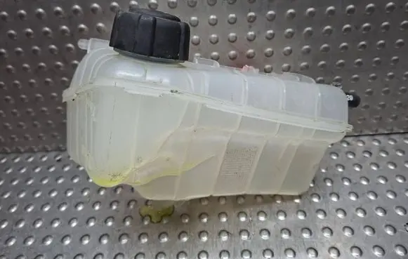 Renault Kangoo II Coolant expansion tank/reservoir S26282255 8200455786
