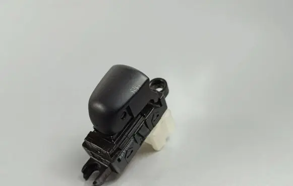 Nissan X-Trail T32 Electric window control switch