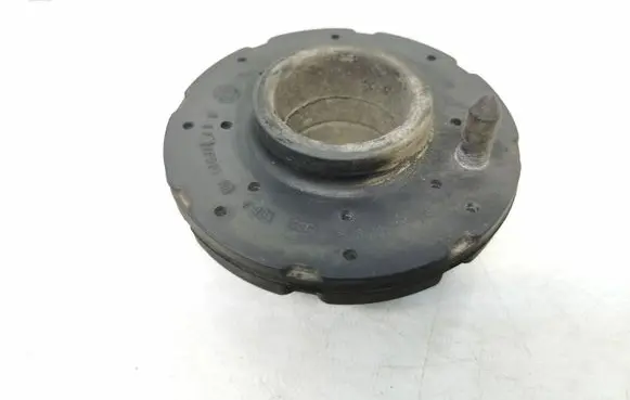 Audi A4 S4 B8 8K Rear coil spring rubber mount 8K0512297C