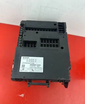 Smart ForTwo II Central body control module A4515401550