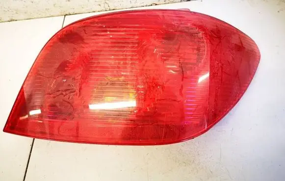 Peugeot 307 Rear/tail lights VALEOT50