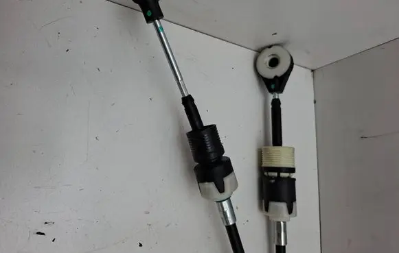 Ford Fiesta Gear shift cable linkage 4FTA154FA6NA