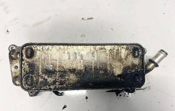 Engine oil radiator