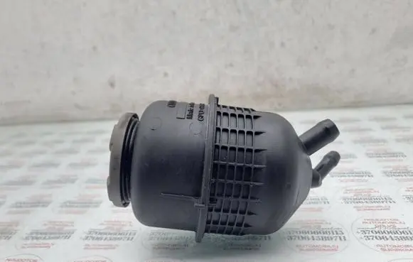 Audi A4 S4 B8 8K Power steering fluid tank/reservoir 4F0422371D